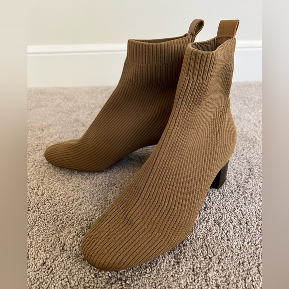 Everlane Glove Boot - Picture 2 of 5